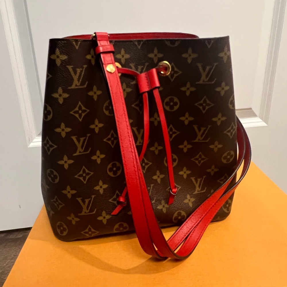 Louis Vuitton Monogram Brown and Red Women's Bag